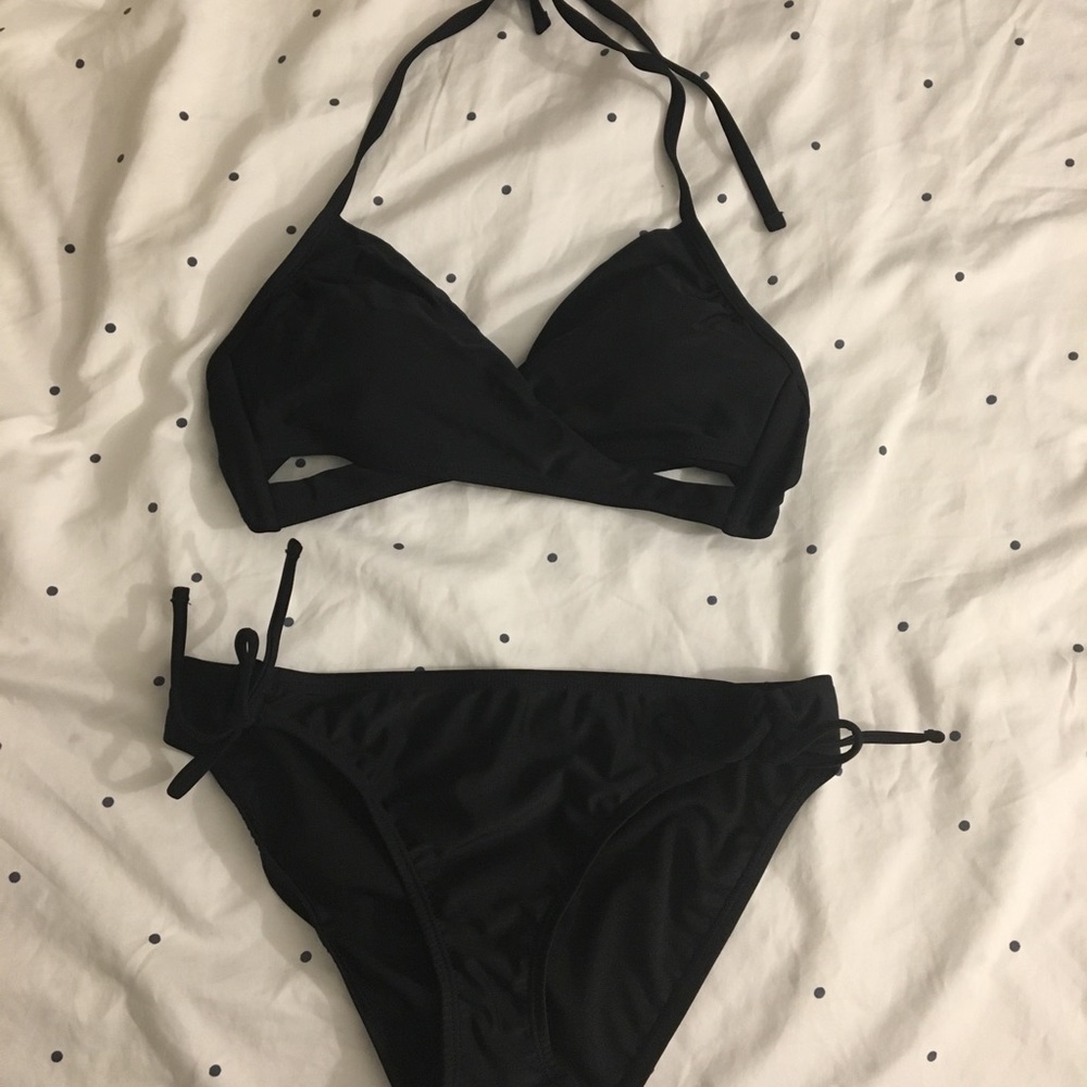 Sold - Black swimsuit crisscross top